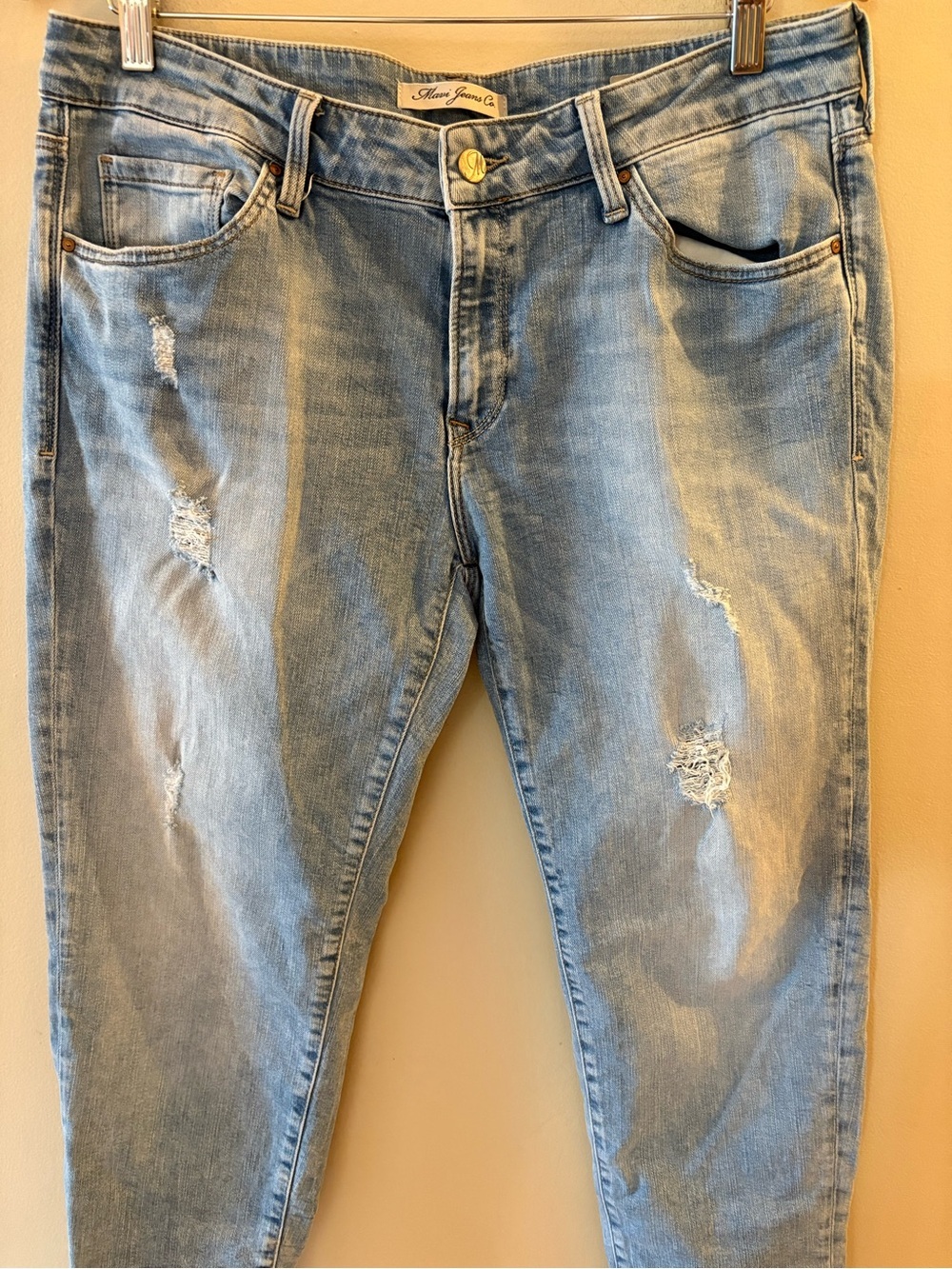 Mavi Distressed Light Wash Boyfriend cropped Jeans, Sz 31x27 - Picture 2 of 13